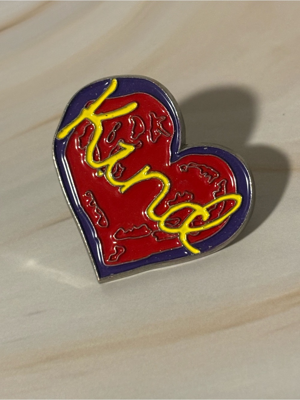 ๐ปPenzeys World Heart Enamel Lapel Pin with 'Kind' Script 1-7/16โ